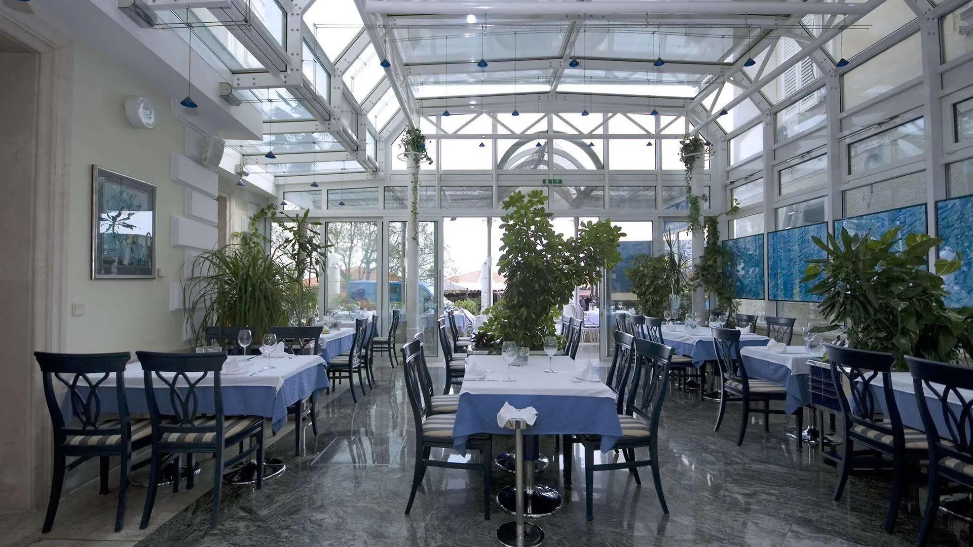 Hotel Galeb Opatija 3*,