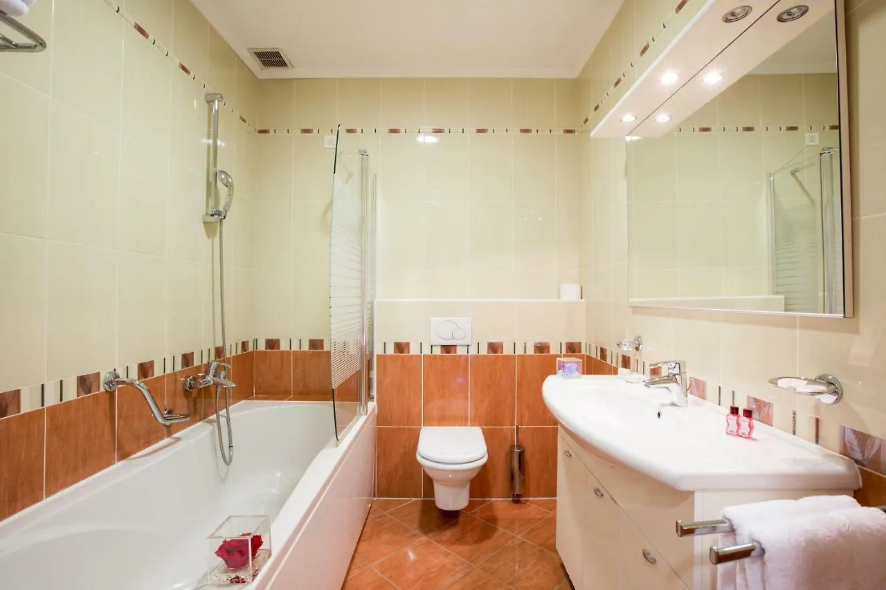 Hotel Galeb Opatija 3*,  Kroatien